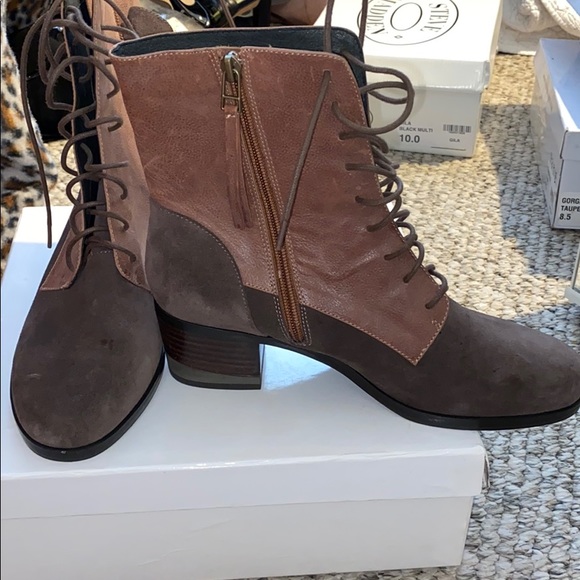 hello these are so sharp Suede and leather combat boot - Picture 1 of 5